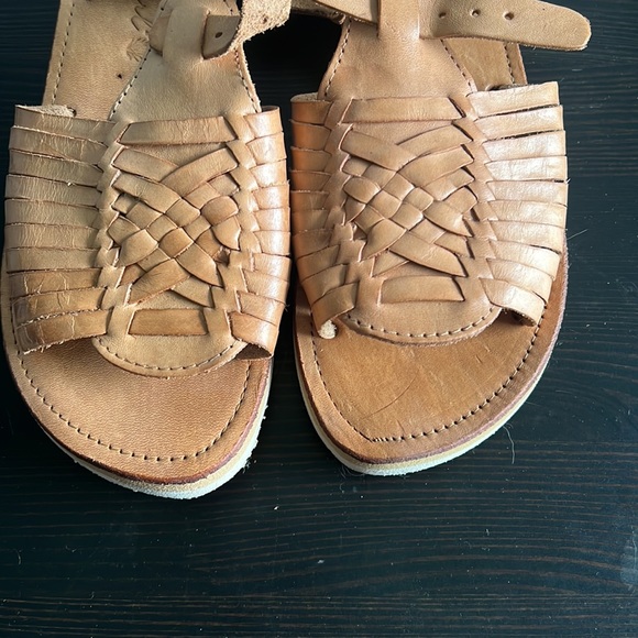 NWOT. Huaraches sandals - Picture 3 of 4